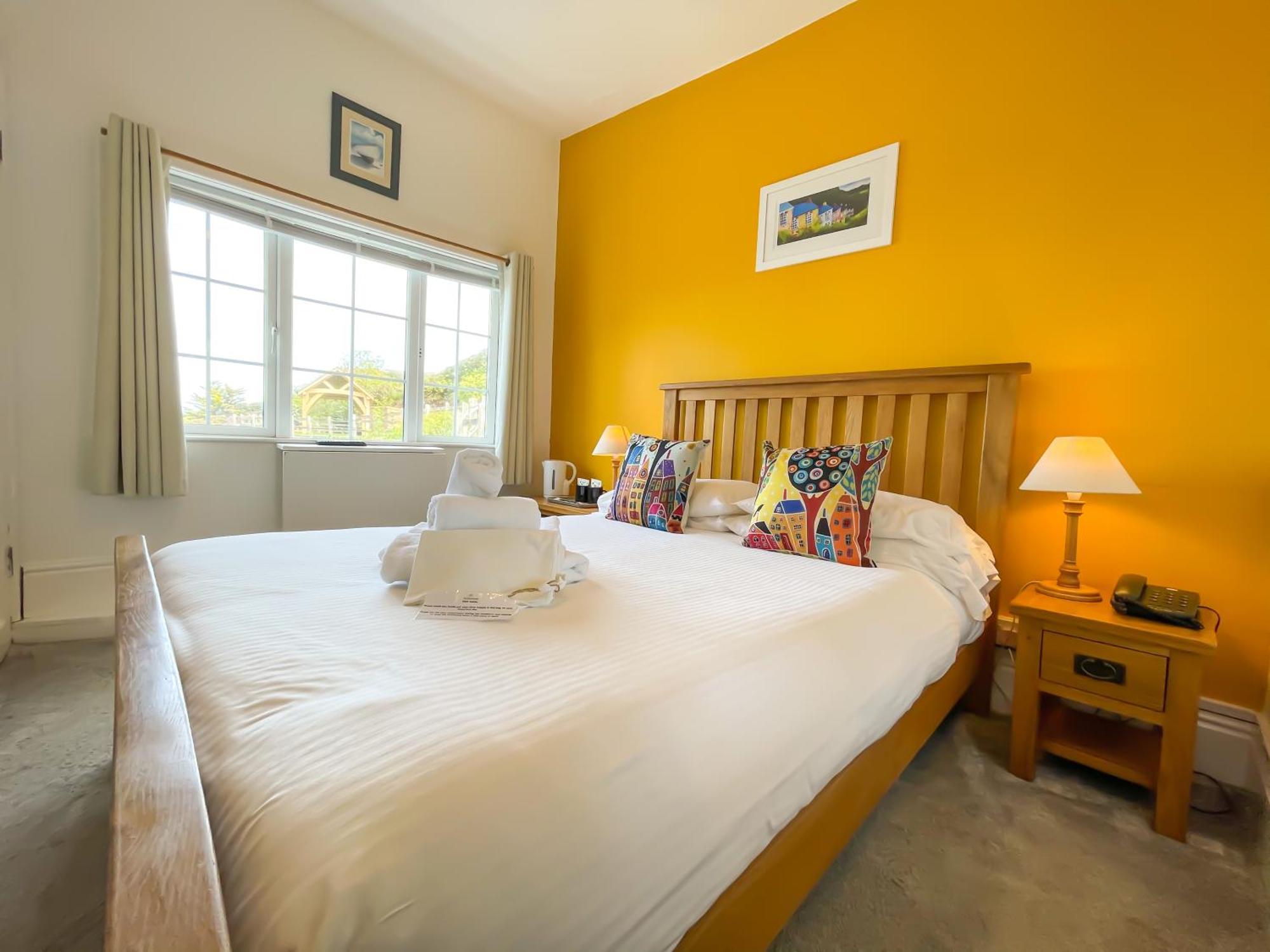Driftwood Spars St Agnes  Bilik gambar